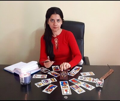 Asesora Tarot de Sarah